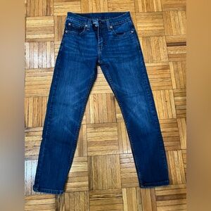 Blue Skinny Jeans with Tapered Leg and Stretch Fabric